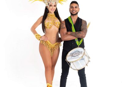 SHAKE YOUR TAIL FEATHER-Dancing